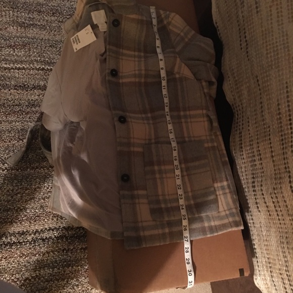 H&M Tan And Gray Plaid Coat Size Medium - Picture 9 of 9